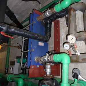 AF1QipMTiTuEwAG-NG60sDp6ny25blJCrfSbfghzcNsc=w408-h544-k-no