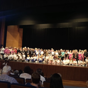 AF1QipOPxU-r7DdB0Q-8O4EzM5OcQjSqg3GdwxNt2UoW=w408-h306-k-no